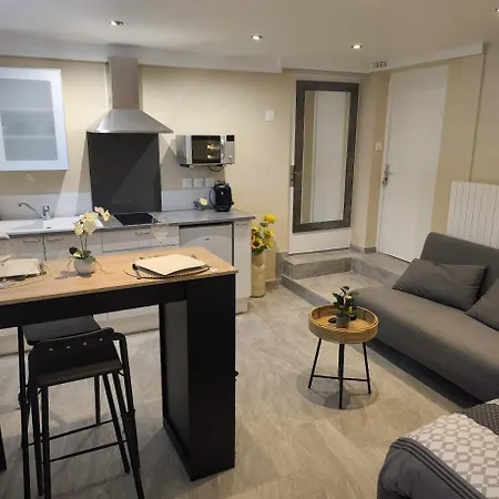 Dodo Tropic Apartman Montry